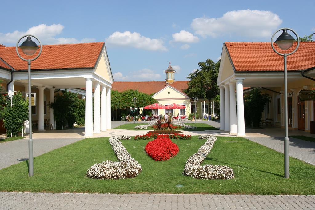 Ensana Vila Trajan Piest'any Exterior foto